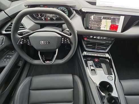 New 2026 Audi S e-tron GT Prestige image 14