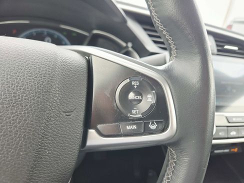Used 2018 Honda Civic Touring image 23