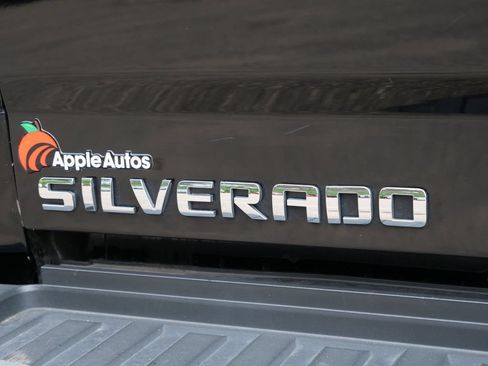 Used 2018 Chevrolet Silverado 2500 LTZ w/ Duramax Plus Package AWD/4WD image 9