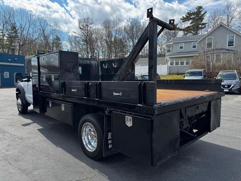 Used 2016 Ford F550 2WD Regular Cab Super Duty image 4