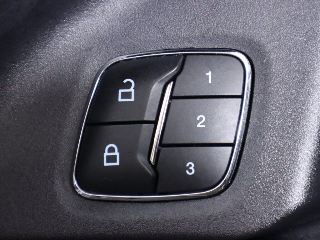 Used 2020 Ford Expedition Platinum AWD/4WD image 39