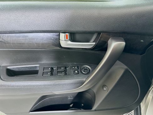 Used 2015 Kia Sorento LX FWD image 15