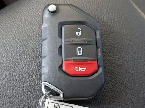 New 2026 Jeep Gladiator Willys image 24