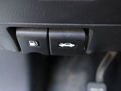 Used 2014 Nissan Altima 2.5 SV w/ Convenience Package image 29