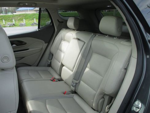 Used 2019 GMC Terrain Denali w/ Advanced Safety Package image 22