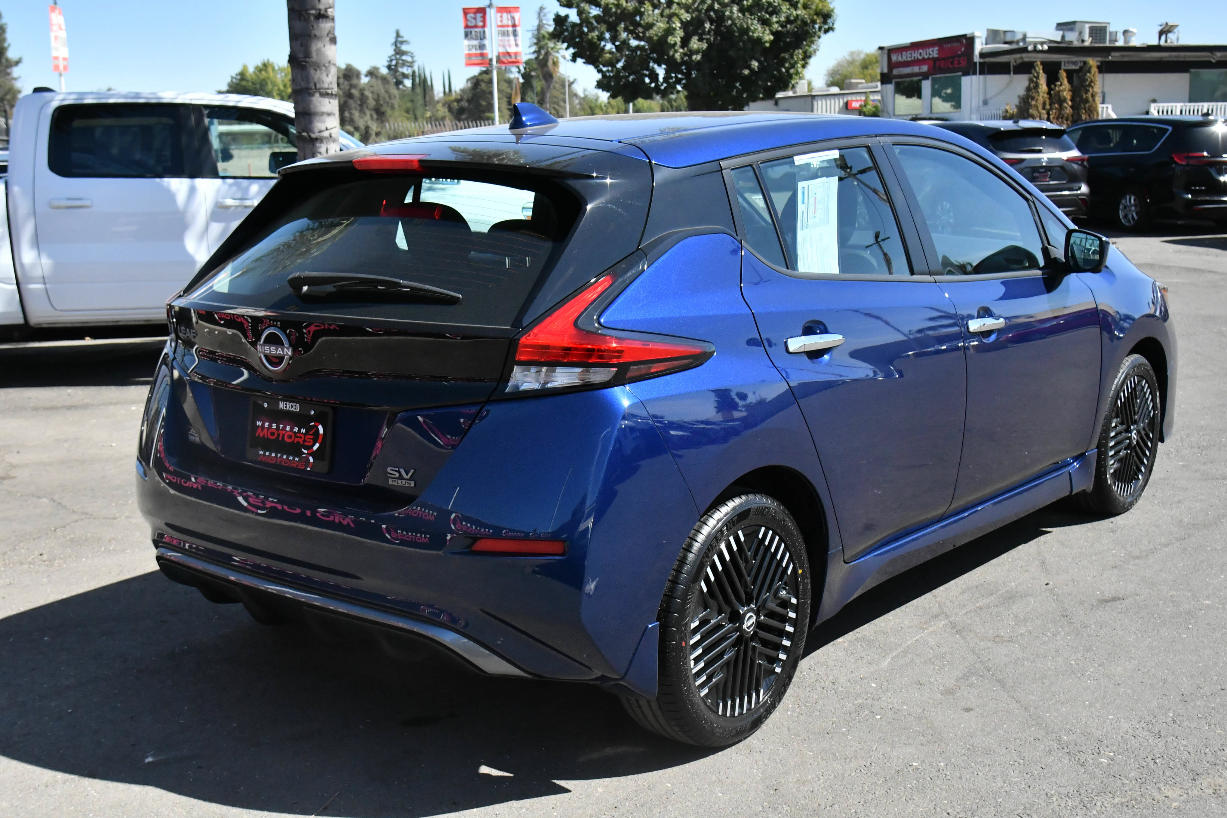 Used 2025 Nissan Leaf SV Plus FWD image 8
