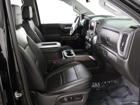 Used 2021 GMC Sierra 1500 Denali w/ Denali Ultimate Package AWD/4WD image 39