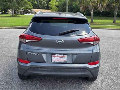 Used 2016 Hyundai Tucson SE w/ Option Group 02 FWD image 3