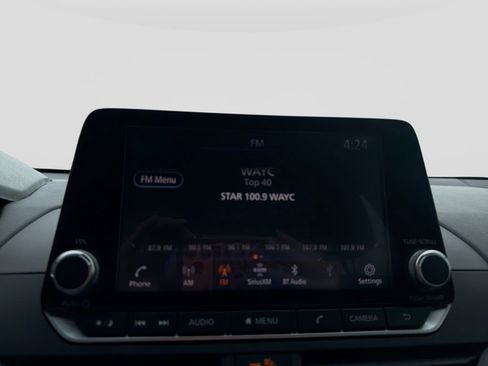 Used 2024 Nissan Altima 2.5 SV image 22