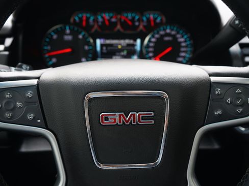 Used 2020 GMC Yukon SLT w/ Open Road Package AWD/4WD image 31