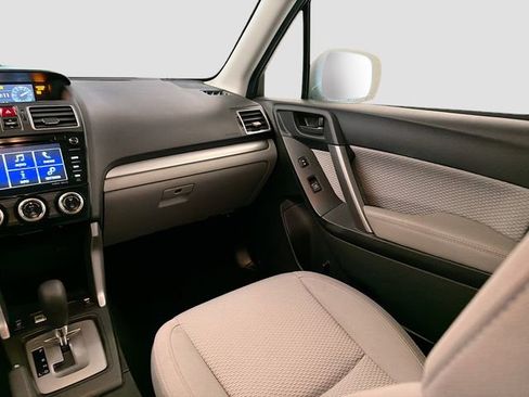 Used 2017 Subaru Forester 2.5i Premium w/ All-Weather Package image 23
