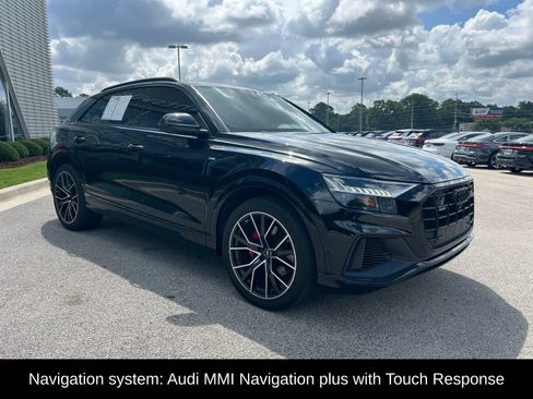 Used 2022 Audi Q8 Prestige w/ Prestige Package AWD/4WD image 3