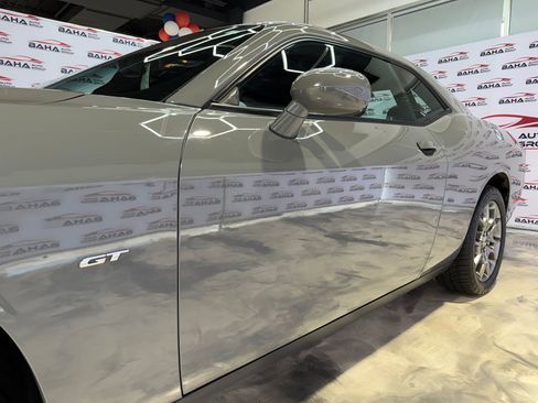 Used 2017 Dodge Challenger GT w/ Driver Convenience Group image 7