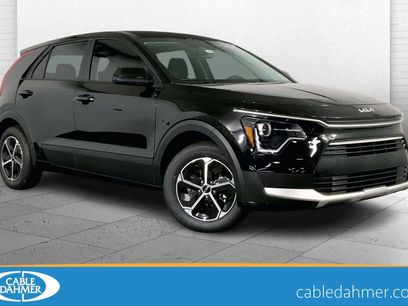 New 2025 Kia Niro LX