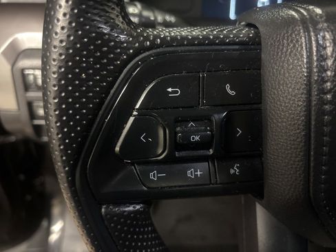 Used 2024 Toyota Tacoma SR5 AWD/4WD image 19