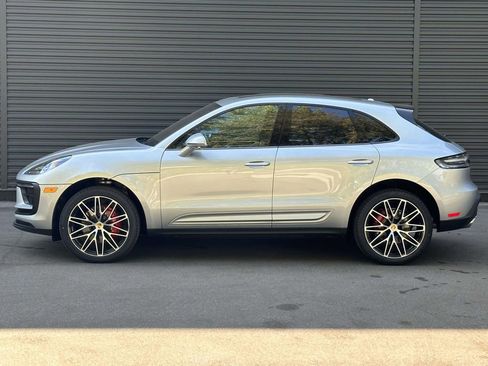 Certified 2025 Porsche Macan S image 2