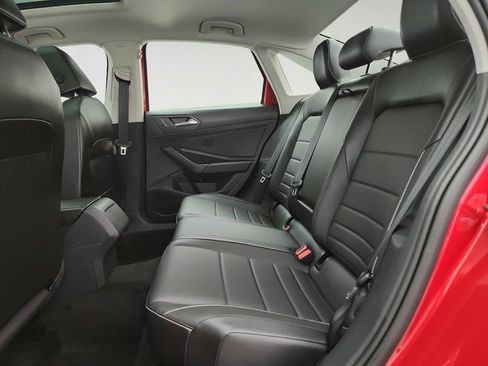 Used 2023 Volkswagen Jetta SE w/ Panoramic Sunroof Package FWD image 22