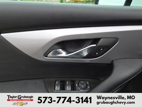 Used 2025 Chevrolet Blazer LT AWD/4WD image 13