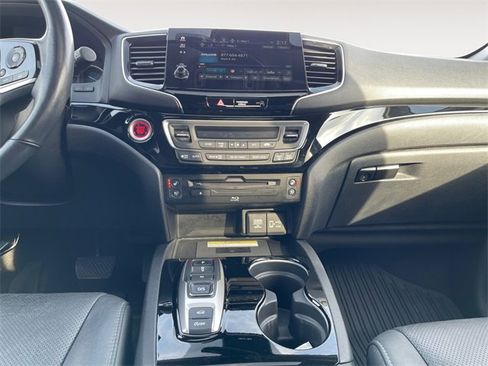 Used 2020 Honda Pilot Elite image 11