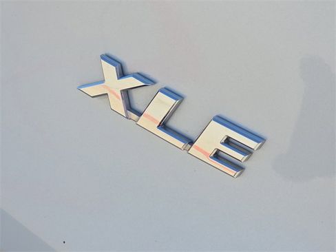 Used 2024 Toyota RAV4 XLE Premium image 10