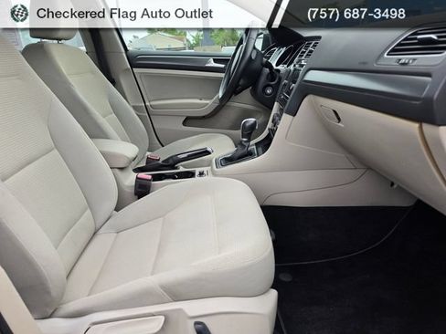 Used 2019 Volkswagen Golf S FWD image 24