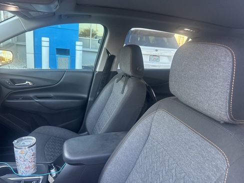 Used 2022 Chevrolet Equinox LT image 9