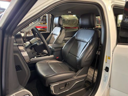 Used 2024 Ford F250 Lariat w/ Lariat Ultimate Package image 18