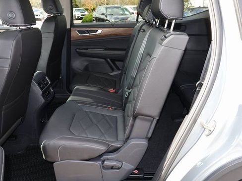 New 2026 Volkswagen Atlas SE image 13