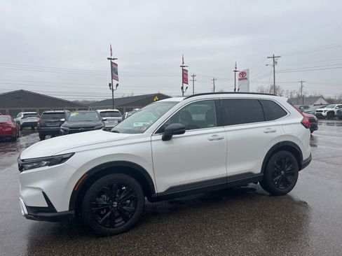 Used 2025 Honda CR-V Sport Touring image 8