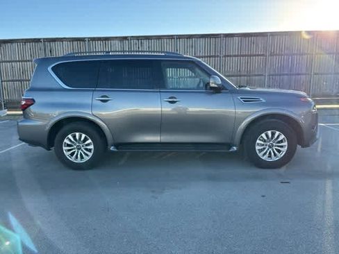 Used 2023 Nissan Armada SV image 6