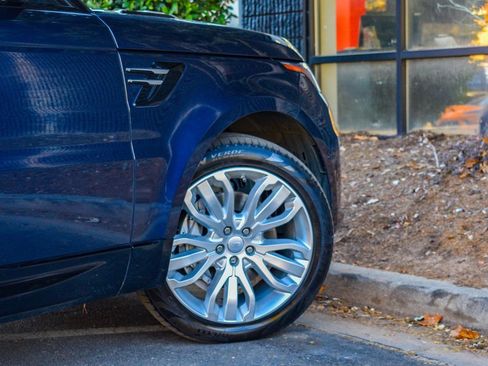 Used 2019 Land Rover Range Rover Sport HSE image 16