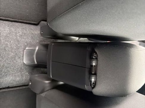 Used 2024 Mitsubishi Mirage ES image 31