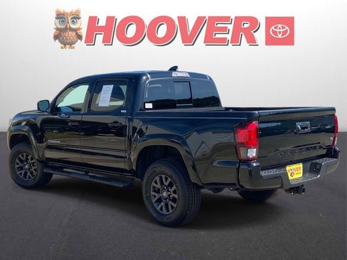 Used 2023 Toyota Tacoma SR5 w/ Technology Package RWD image 8