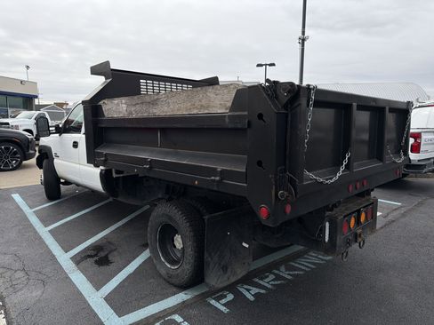 Used 2007 Chevrolet Silverado 3500 2WD Extended Cab w/ Heavy-Duty Power Package image 5