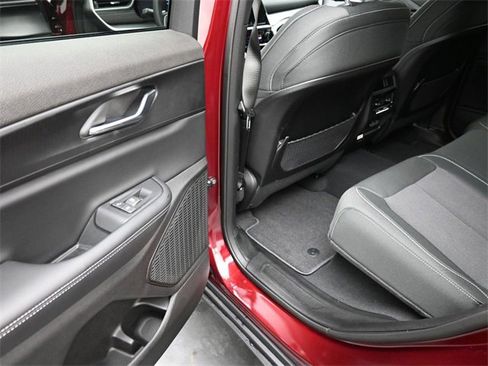 New 2025 Jeep Grand Cherokee Laredo X w/ Luxury Tech Group I image 16