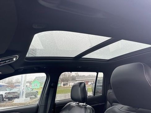 Used 2024 Jeep Grand Cherokee L Limited w/ Luxury Tech Group II image 5