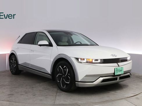 Used 2024 Hyundai Ioniq 5 Limited RWD image 13