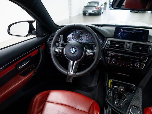 Used 2015 BMW M4 Coupe image 10