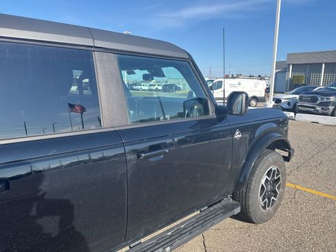 Used 2022 Ford Bronco Outer Banks image 7