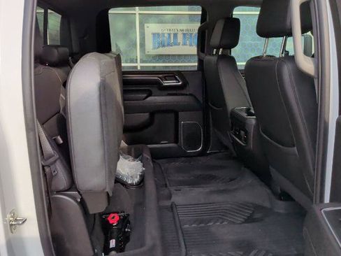 Used 2024 Chevrolet Silverado 2500 LT AWD/4WD image 16