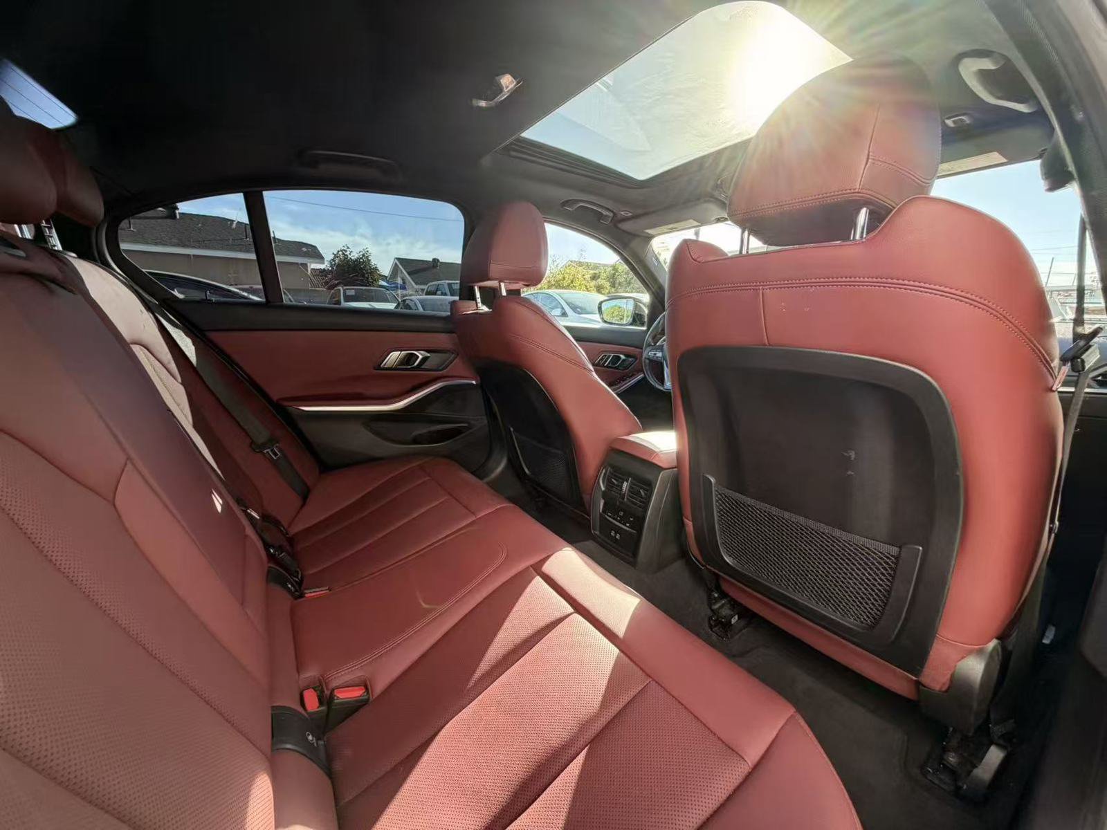 Used 2022 BMW 330i Sedan w/ Convenience Package RWD image 9