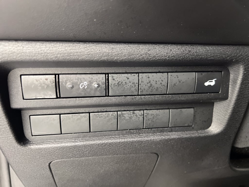 Used 2025 Mitsubishi Outlander SE FWD image 51