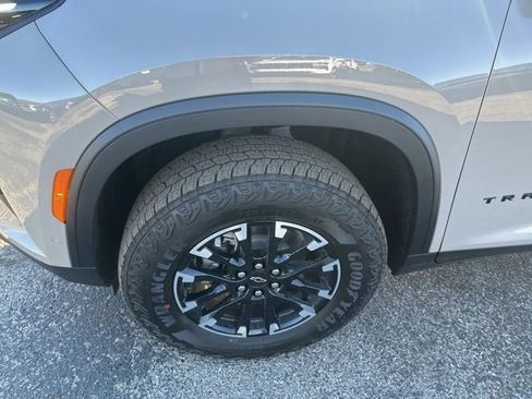 New 2026 Chevrolet Traverse Z71 image 10