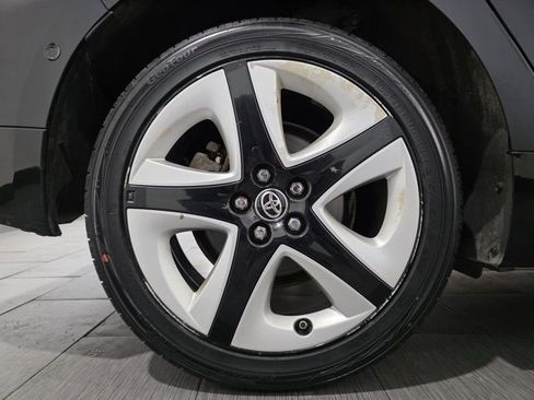 Used 2016 Toyota Prius Four Touring image 24