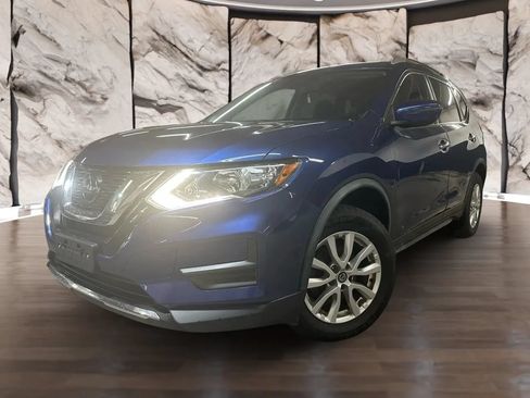 Used 2020 Nissan Rogue SV AWD/4WD image 1