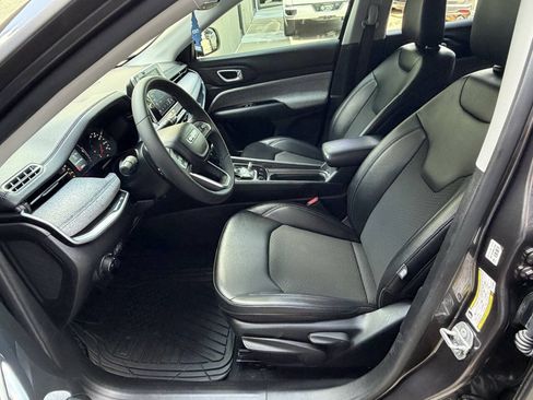 Used 2022 Jeep Compass Latitude AWD/4WD image 15