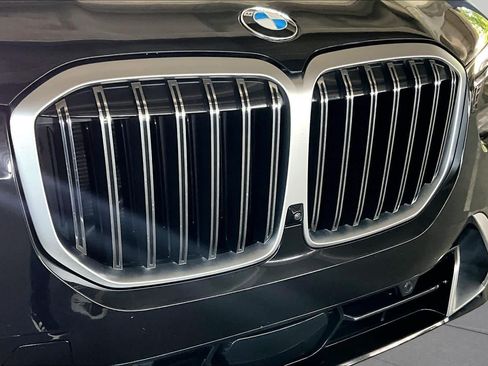 Used 2025 BMW X7 xDrive40i w/ Premium Package AWD/4WD image 28