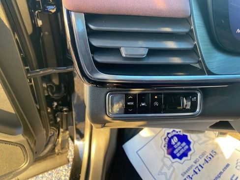 New 2025 Buick Envision Sport Touring image 19