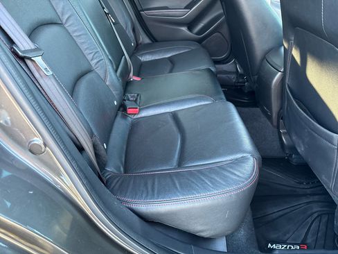 Used 2014 MAZDA MAZDA3 s Grand Touring w/ Technology Package image 27