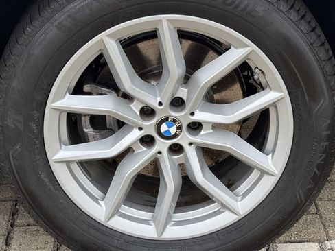 Used 2023 BMW X5 xDrive40i w/ Premium Package image 8